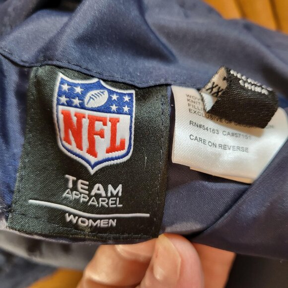 NFL Team Apparel Dallas Cowboys Reversable Puffer Vest Womans XXL Blue/Gray - Picture 8 of 10